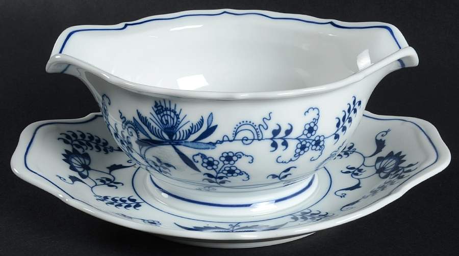 Blue Danube (2001 Anniversary Stamp) Gravy Boat with Attached Underplate by Blue Danube (Japan)-1