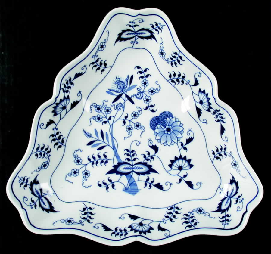 Blue Danube (2001 Anniversary Stamp) Triangular Vegetable Bowl by Blue Danube (Japan)-1