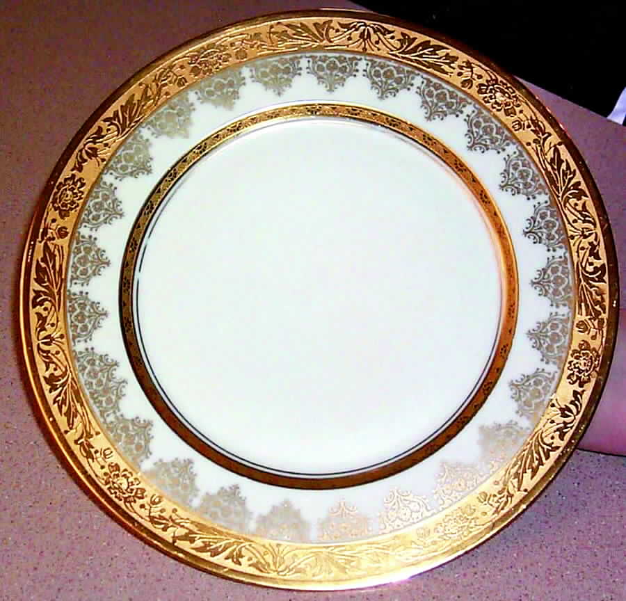 BAV149 Dinner Plate by Bavaria-1