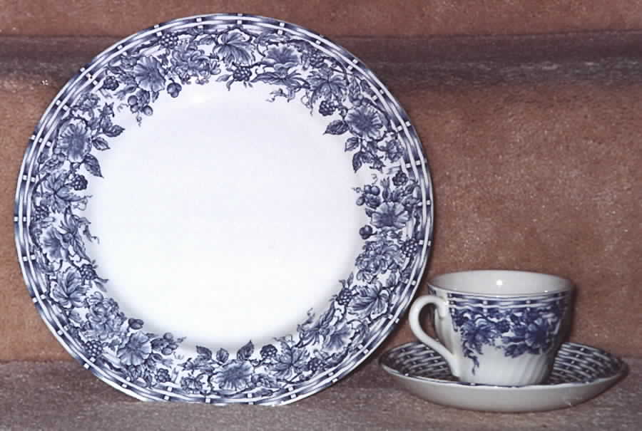 BTT25 Dinner Plate by Barratts-1