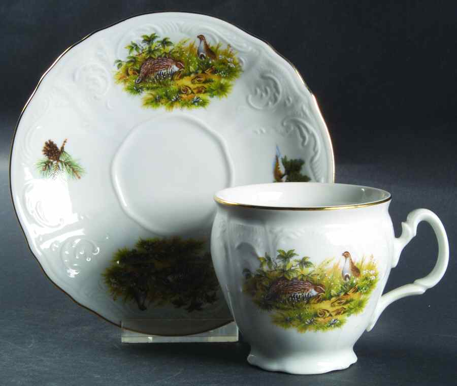 THU560 Footed Cup & Saucer Set by Thun-1