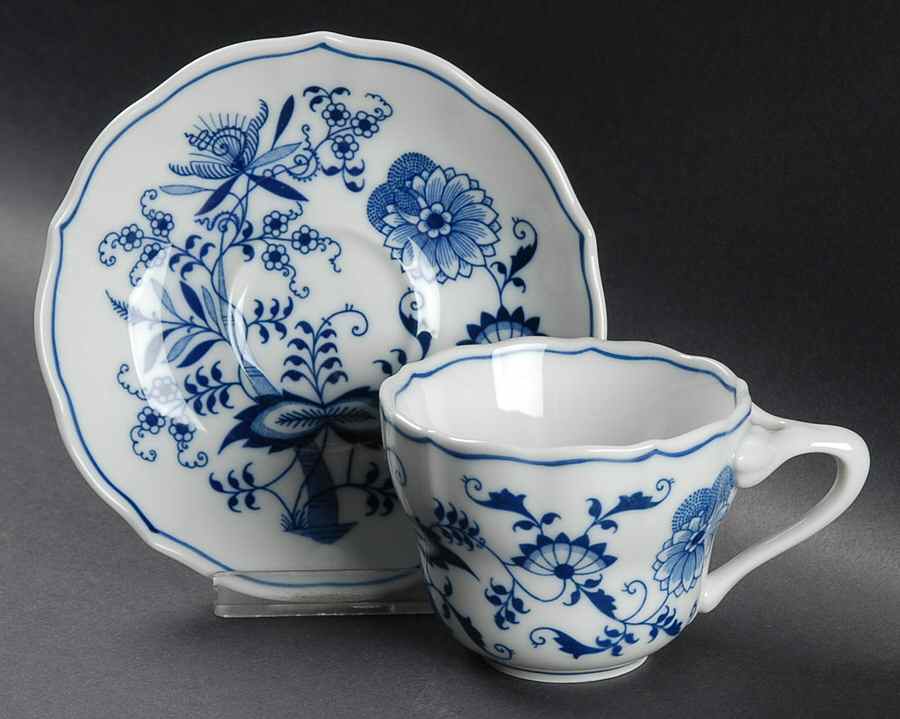 Blue Danube (New 2002 Production) Flat Cup & Saucer Set by Blue Danube (Japan)-1