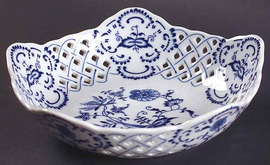 Blue Danube (New 2002 Production) Open Candy Dish by Blue Danube (Japan)-1