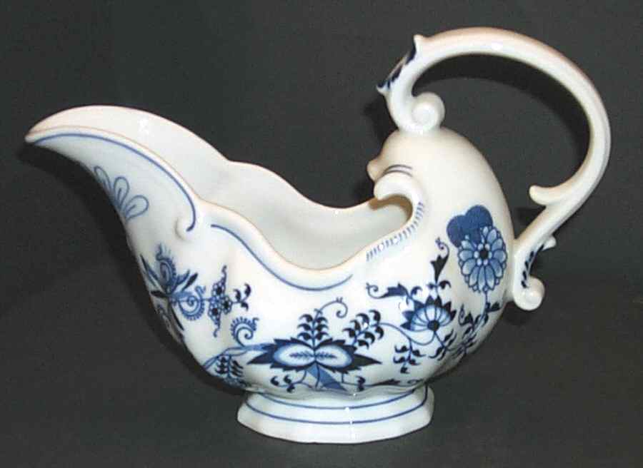 Blue Danube (New 2002 Production) Gravy Boat by Blue Danube (Japan)-1