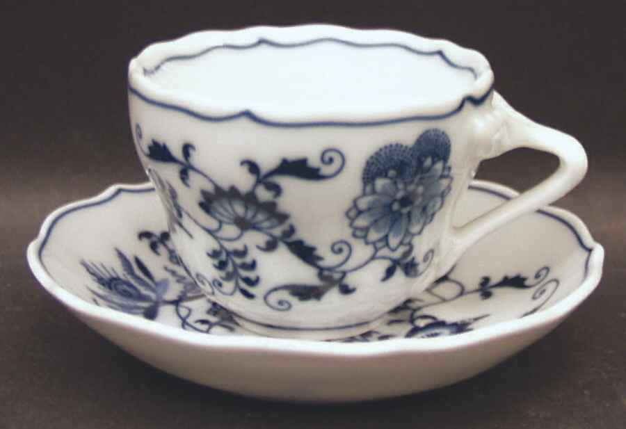 Blue Danube (New 2002 Production) Flat Demitasse Cup & Saucer Set by Blue Danube (Japan)-1