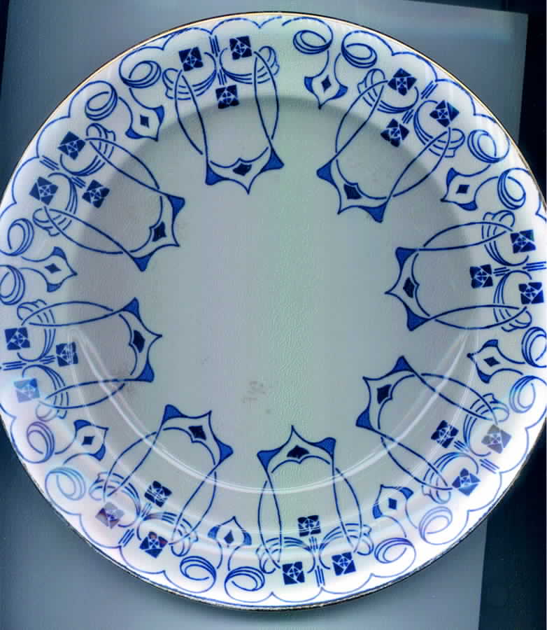 Lucern Dinner Plate by Buffalo Pottery-1