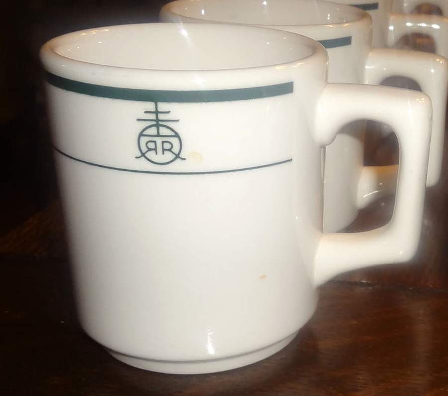 BUF78 Mug by Buffalo Pottery-1