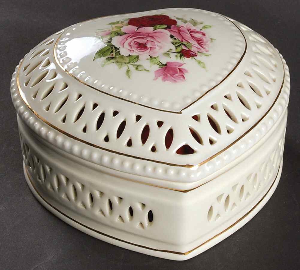 Victorian Rose Pierced Heart Box & Lid by Baum Brothers-1