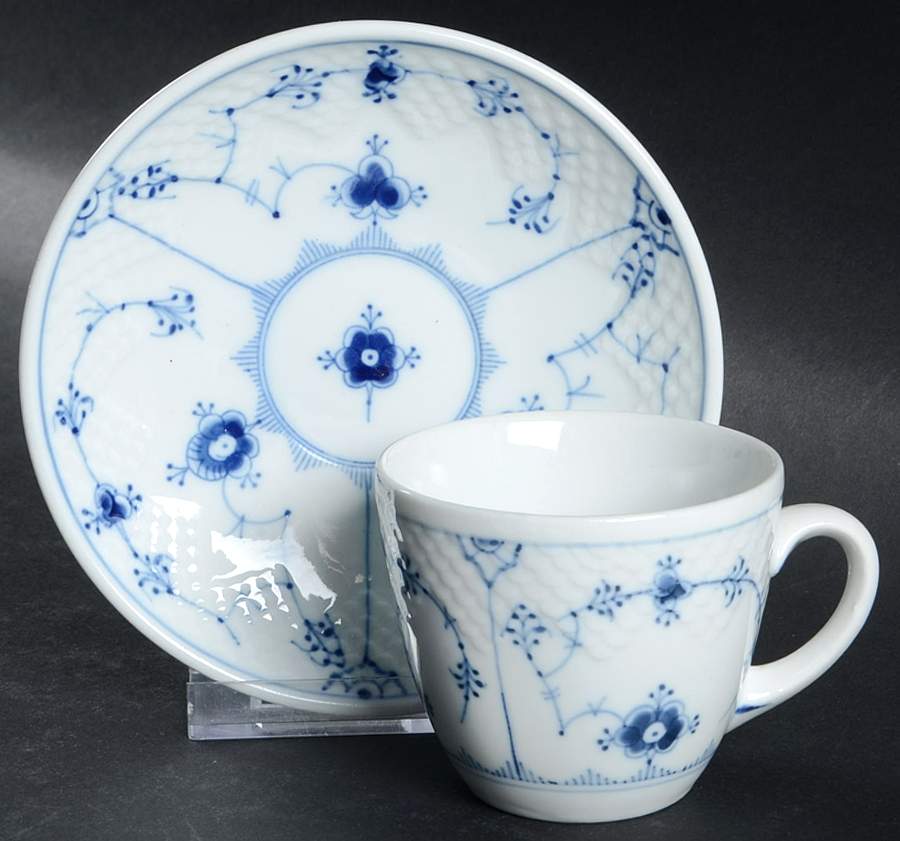 BIG33 Flat Cup & Saucer Set by Bing & Grondahl-1