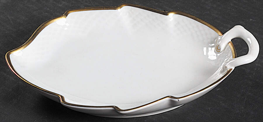 Akjaer (White Background) Leaf Shaped Dish by Bing & Grondahl-1