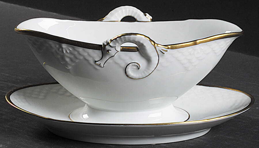 Akjaer (White Background) Gravy Boat with Attached Underplate by Bing & Grondahl-1