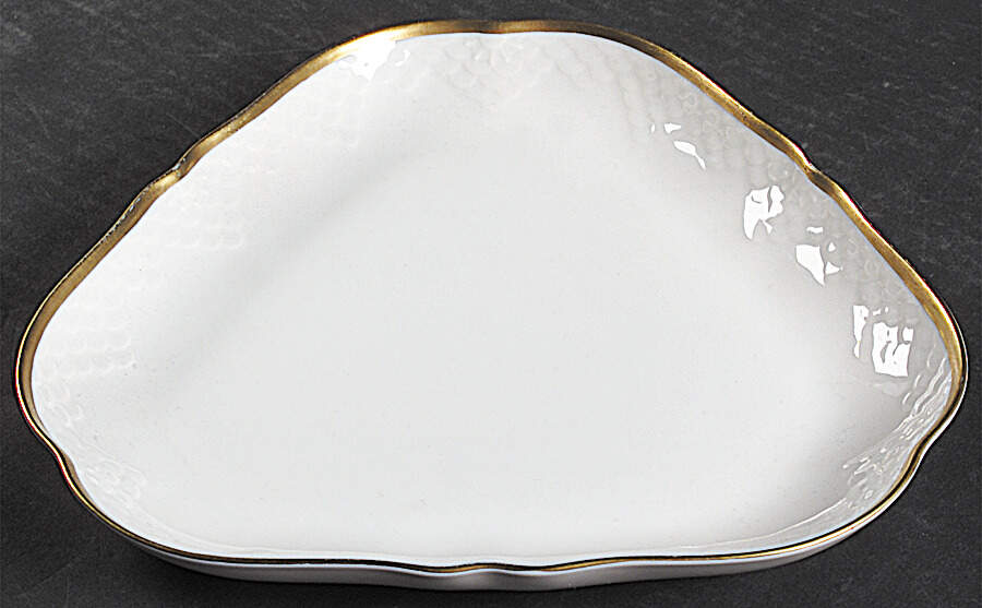 Akjaer (White Background) Triangular Cake Plate by Bing & Grondahl-1
