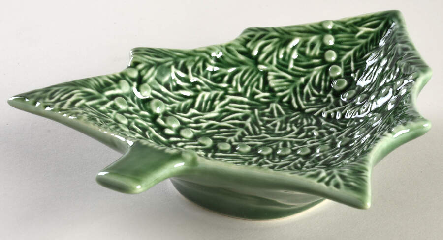 Holly (Christmas Holly) 1 Part Small Tree Shaped Dish by Bordallo Pinheiro-1