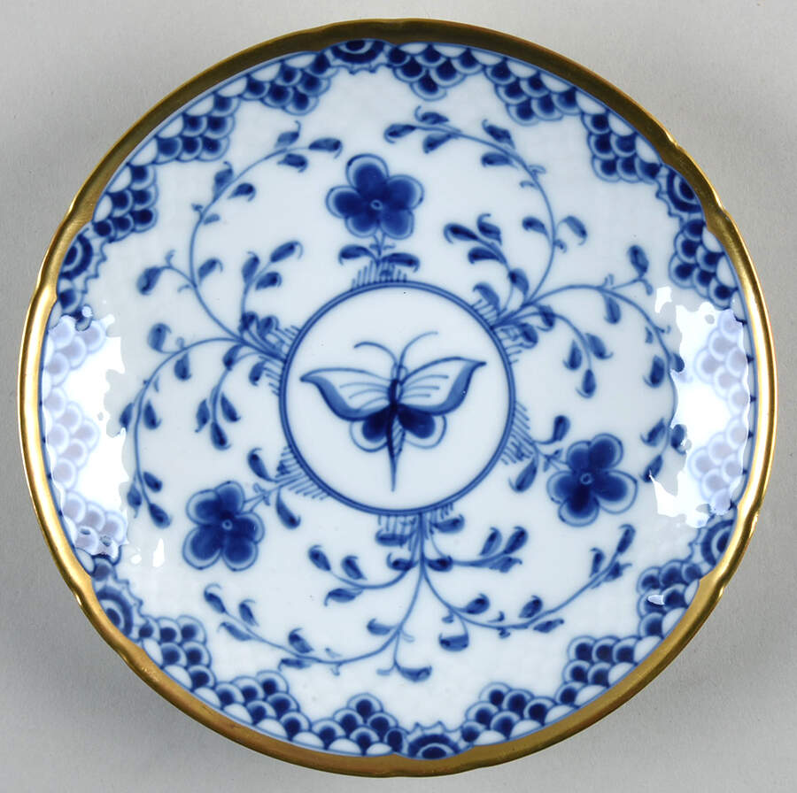 Dickens Saucer for Flat Cup by Bing & Grondahl-1