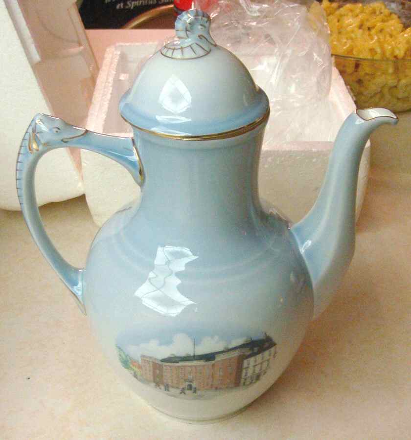 BIG36 Coffee Pot & Lid by Bing & Grondahl-1