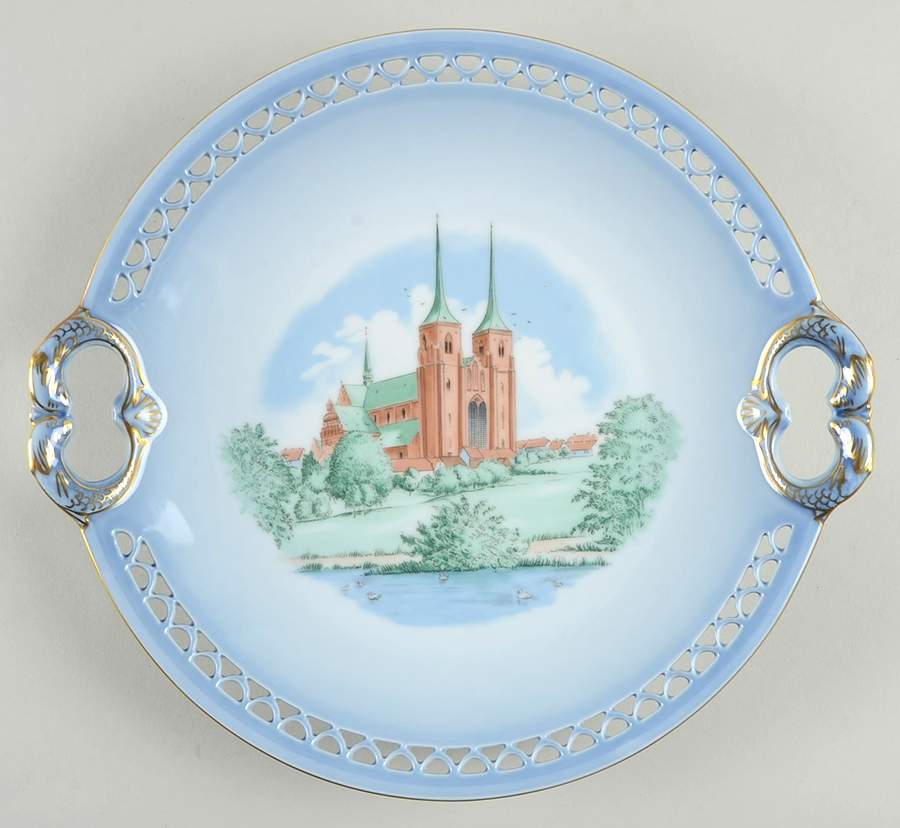 BIG36 Handled Cake Plate by Bing & Grondahl-1