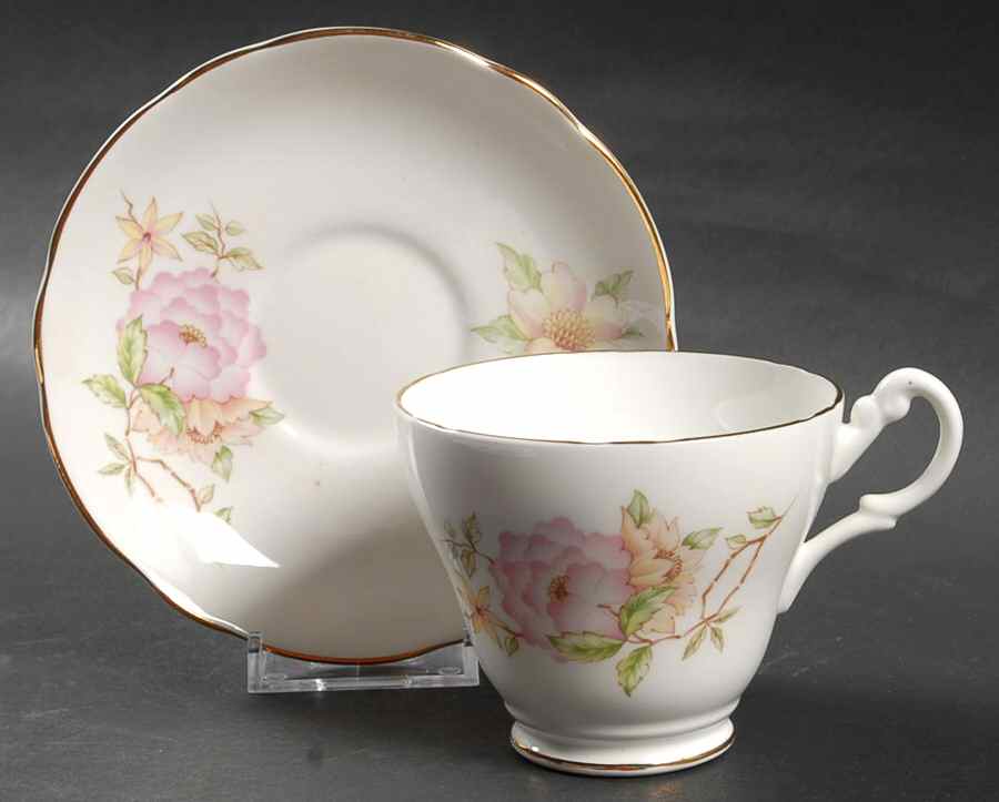 BIL46 Footed Cup & Saucer Set by Biltons Ltd-1