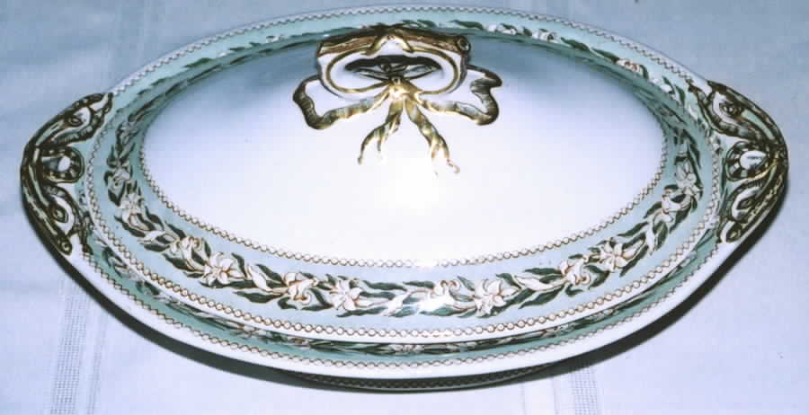 Lily Oval Covered Vegetable by Bates Walker-1