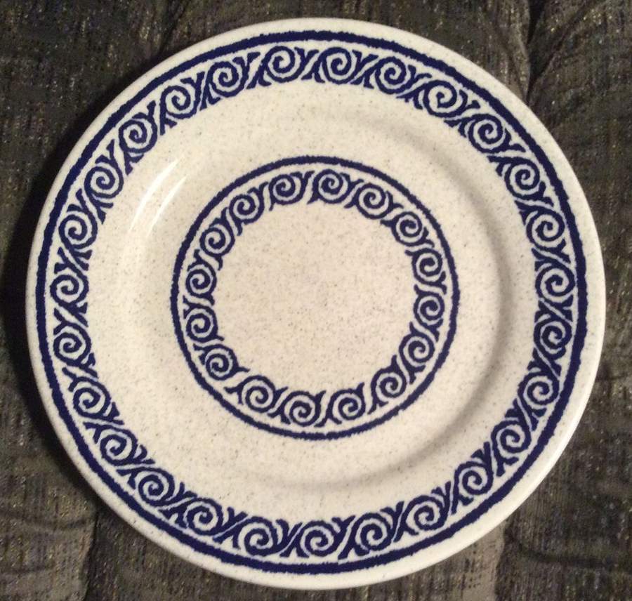 BUF83 Dinner Plate by Buffalo Pottery-1