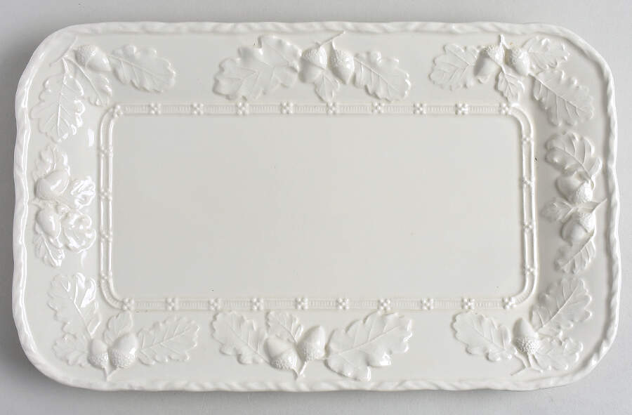 Oak Leaf White and Green 13" Rectangular Tray by Bordallo Pinheiro-1