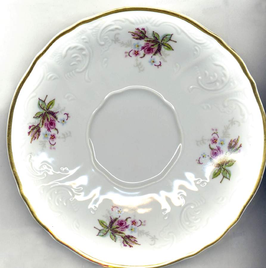 Rosebud Saucer by Thun-1