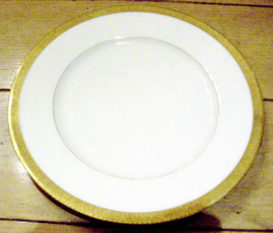 Othello Dinner Plate by Black Knight-1