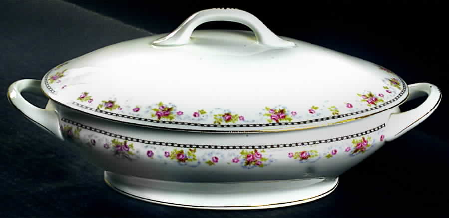 BBL4 Oval Covered Vegetable by B Bloch & Co-1