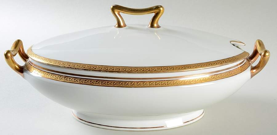 BWD365 Oval Tureen & Lid by Bawo & Dotter-1