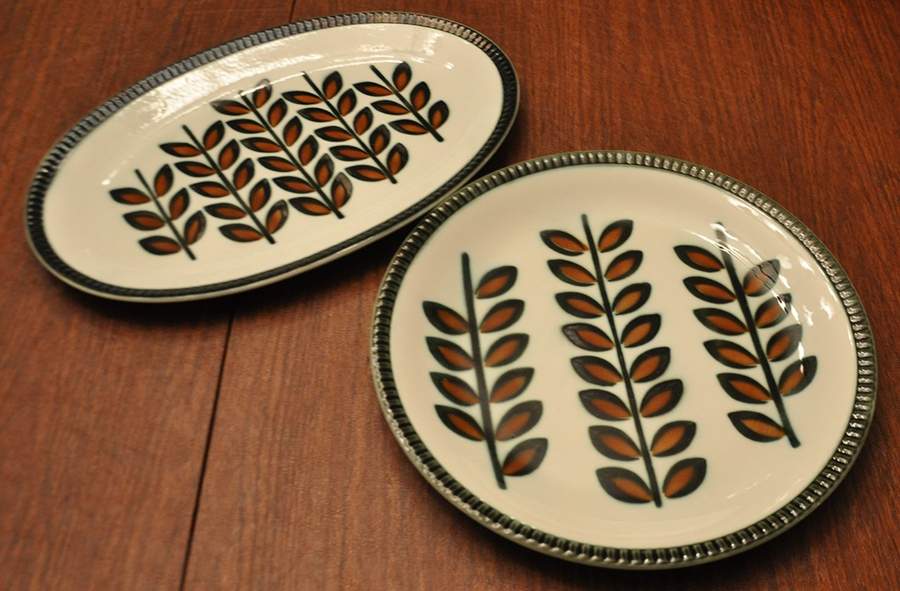 Rambouillet 12" Chop Plate (Round Platter) by Boch-1