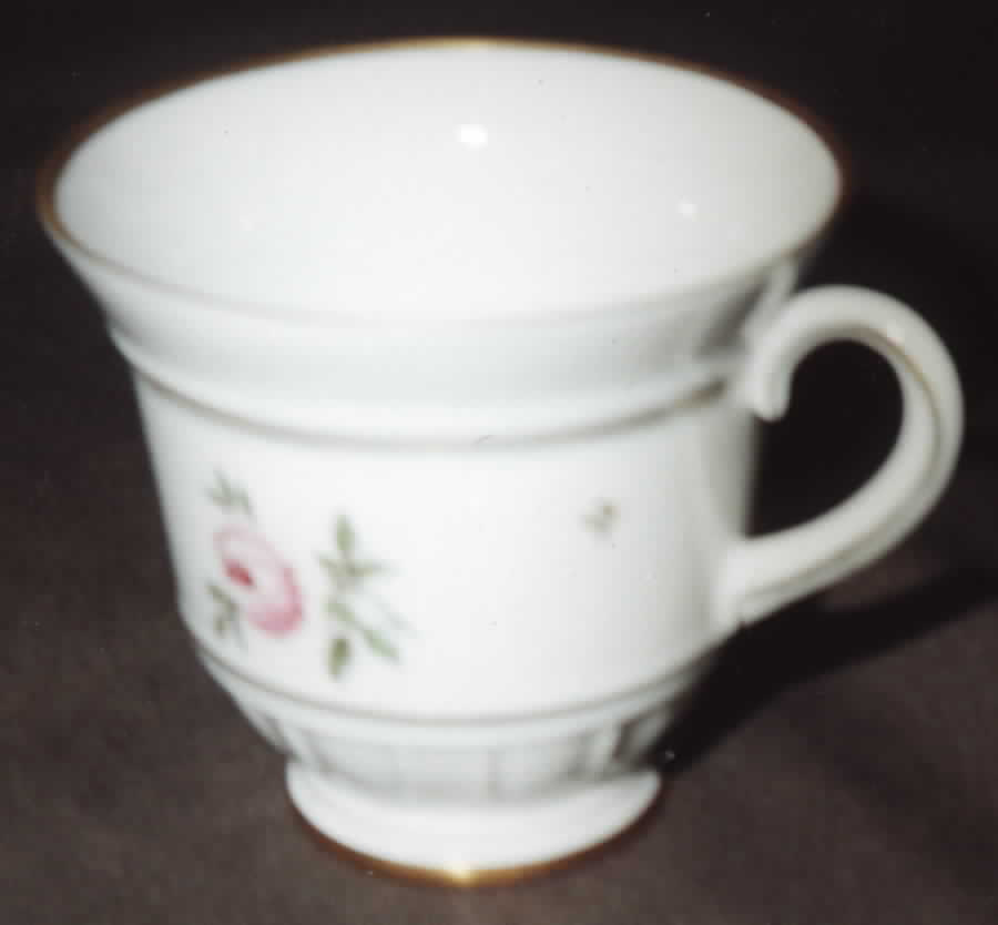 BIG38 Footed Cup by Bing & Grondahl-1