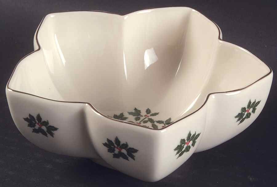 Holly (Gold Trim) Star Shaped Bowl by Baum Brothers-1