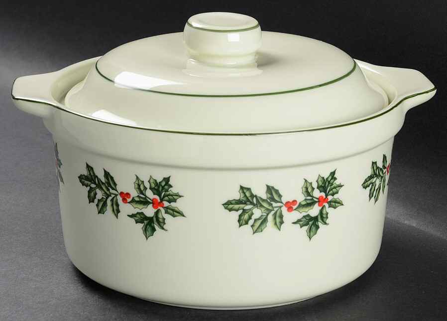 Holly (Gold Trim) 2 Qt Round Covered Casserole by Baum Brothers-1