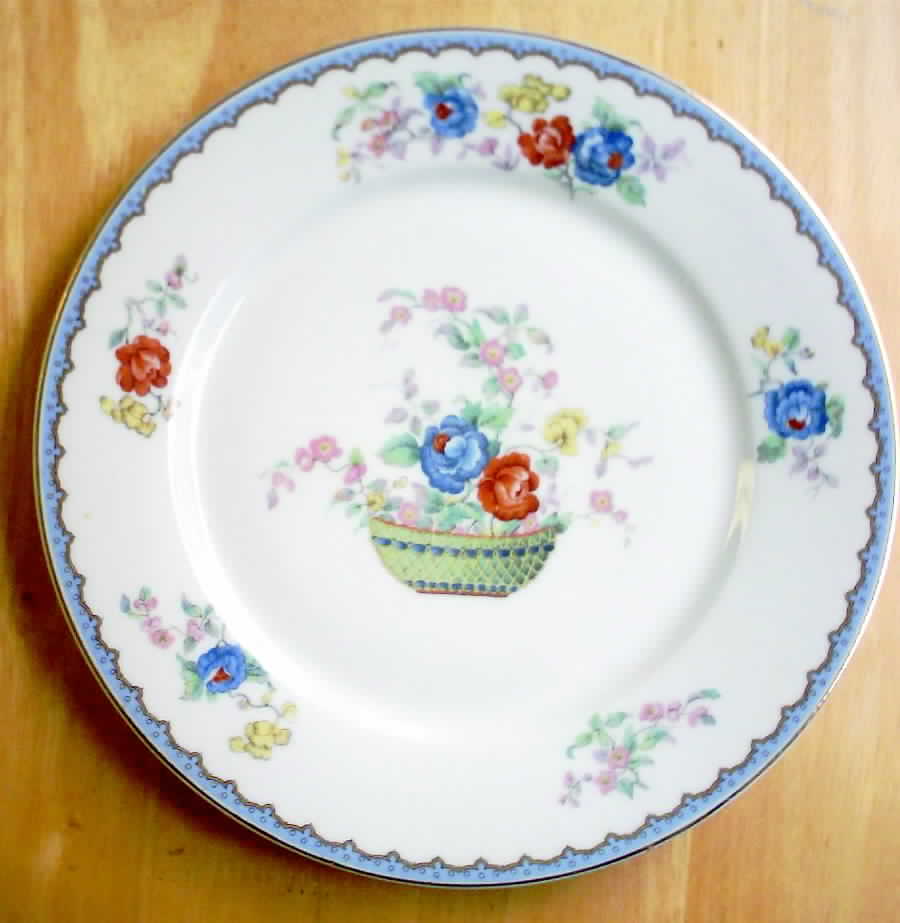 BAL19 Dinner Plate by H Balleroy-1