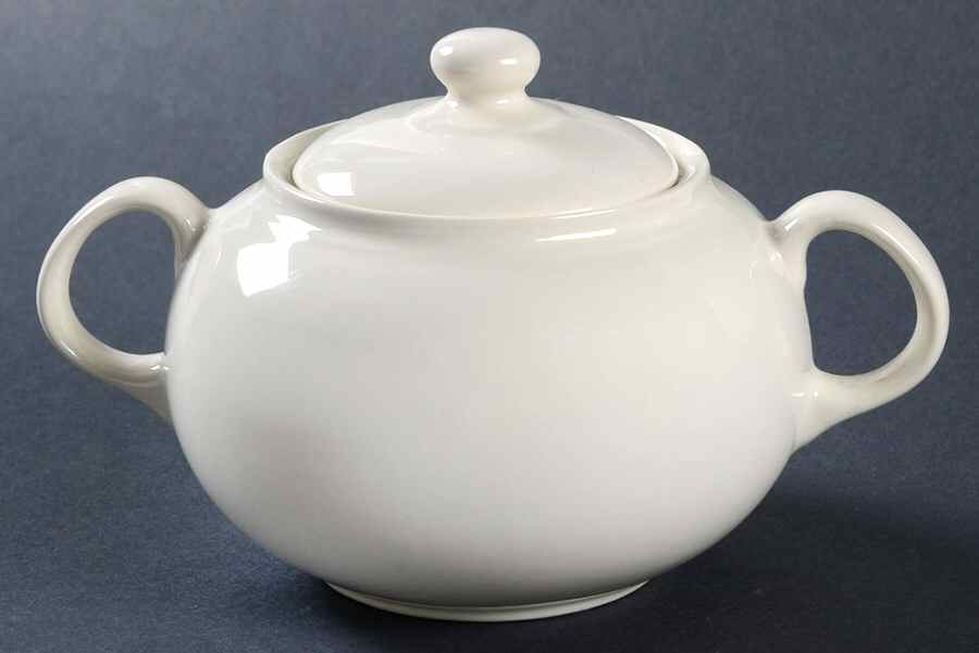 BTT29 Sugar Bowl & Lid by Barratts-1