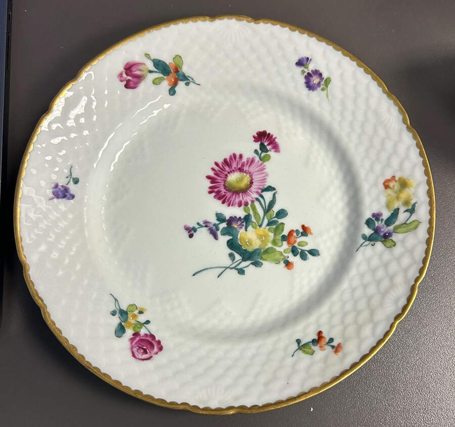 BIG39 Luncheon Plate by Bing & Grondahl-1