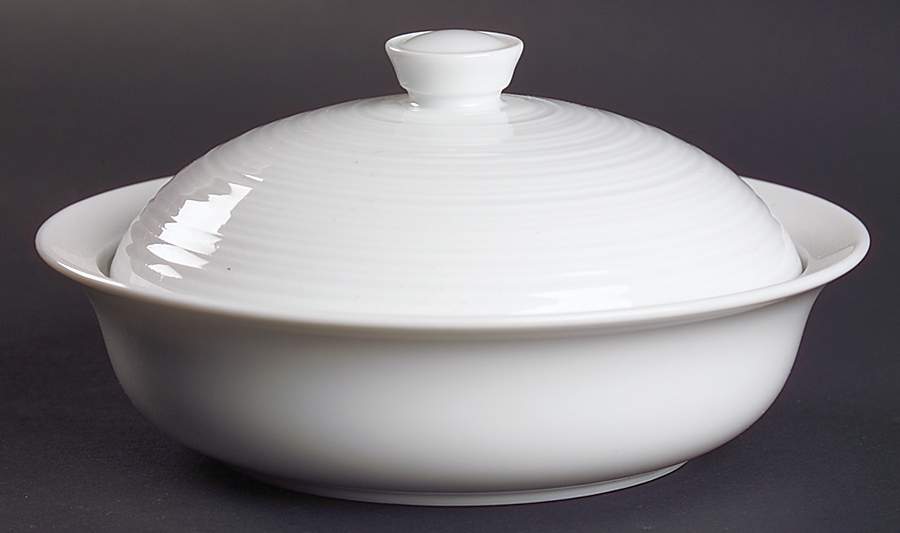 Fusion White Sauce Boat & Lid by Bernardaud-1