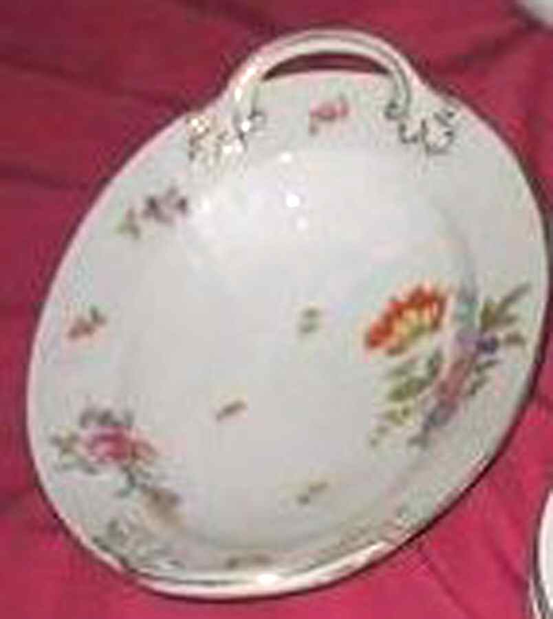 BAV180 9" Oval Vegetable Bowl by Bavaria-1