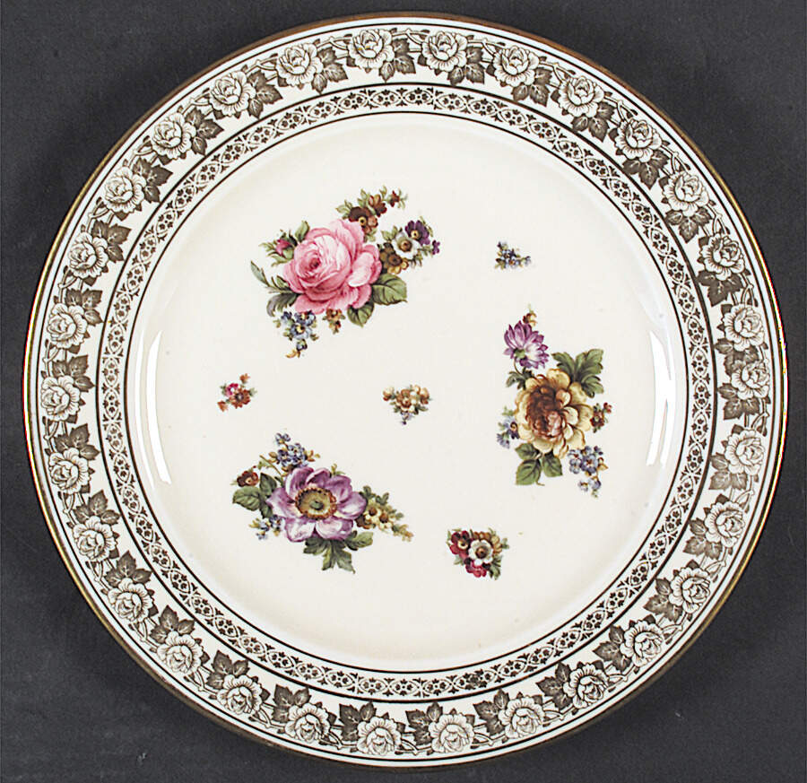 Beb26 Dinner Plate by Beyer & Bock-1