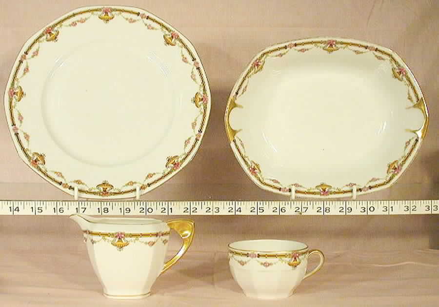 BOJ65 Dinner Plate by Jean Boyer (Limoges)-1