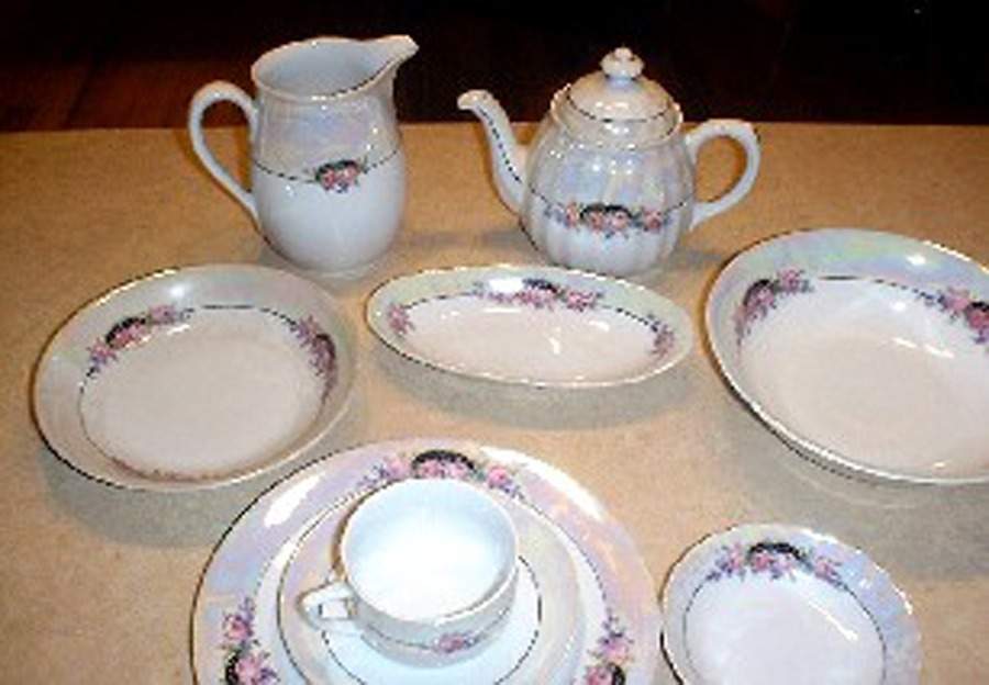 BAV188 Teapot & Lid by Bavaria-1