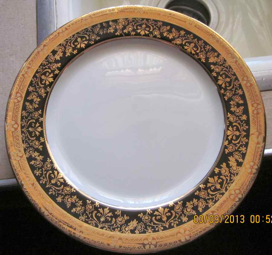 Blk112 Dinner Plate by Black Knight-1