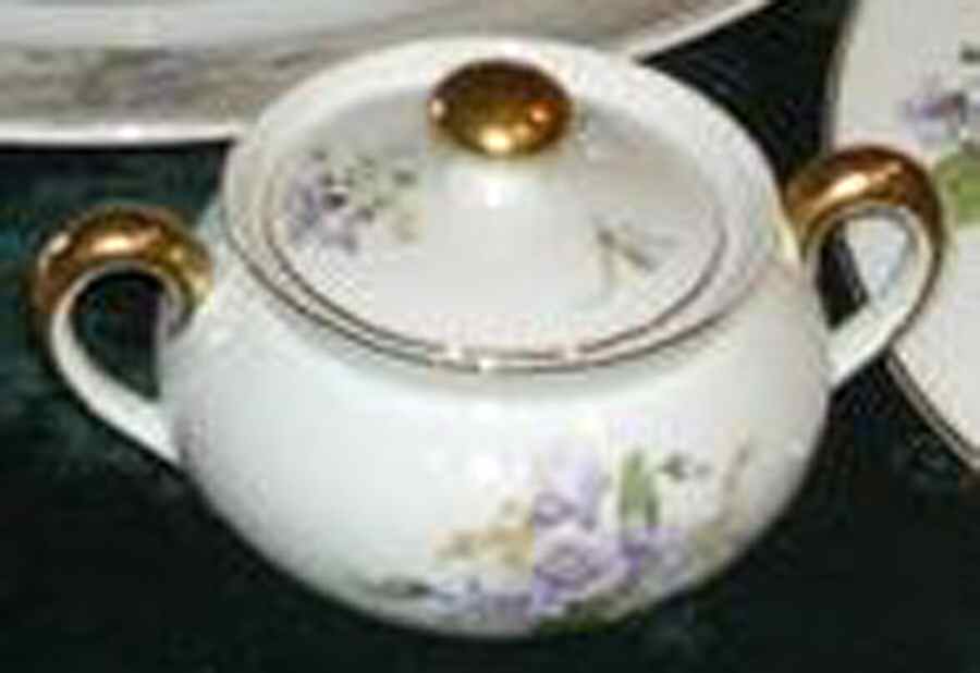 Ber397 Sugar Bowl & Lid by Bernardaud-1