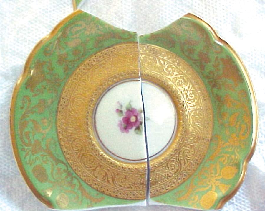 BLK121 Saucer by Black Knight-1