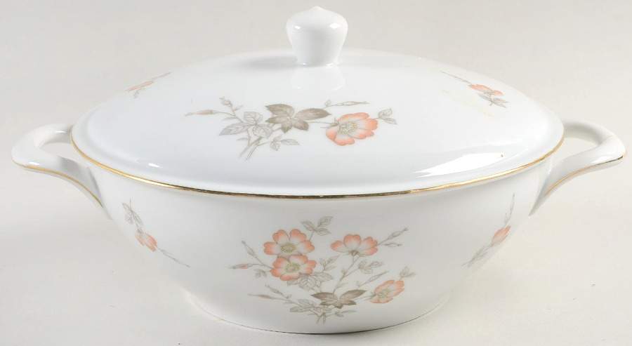 BAV62 Round Covered Vegetable by Bavaria-1