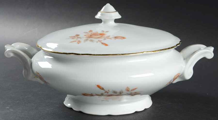 Alpin Rose (Roses Center, Embossed Ribs) Round Covered Vegetable by Bohemia Ceramic Works-1