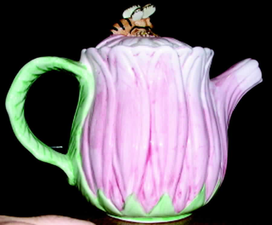 BMA2 Teapot & Lid by Bombay-1