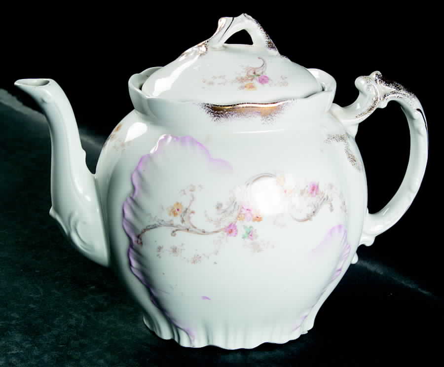 W187 Teapot & Lid by Bishop & Stonier-1