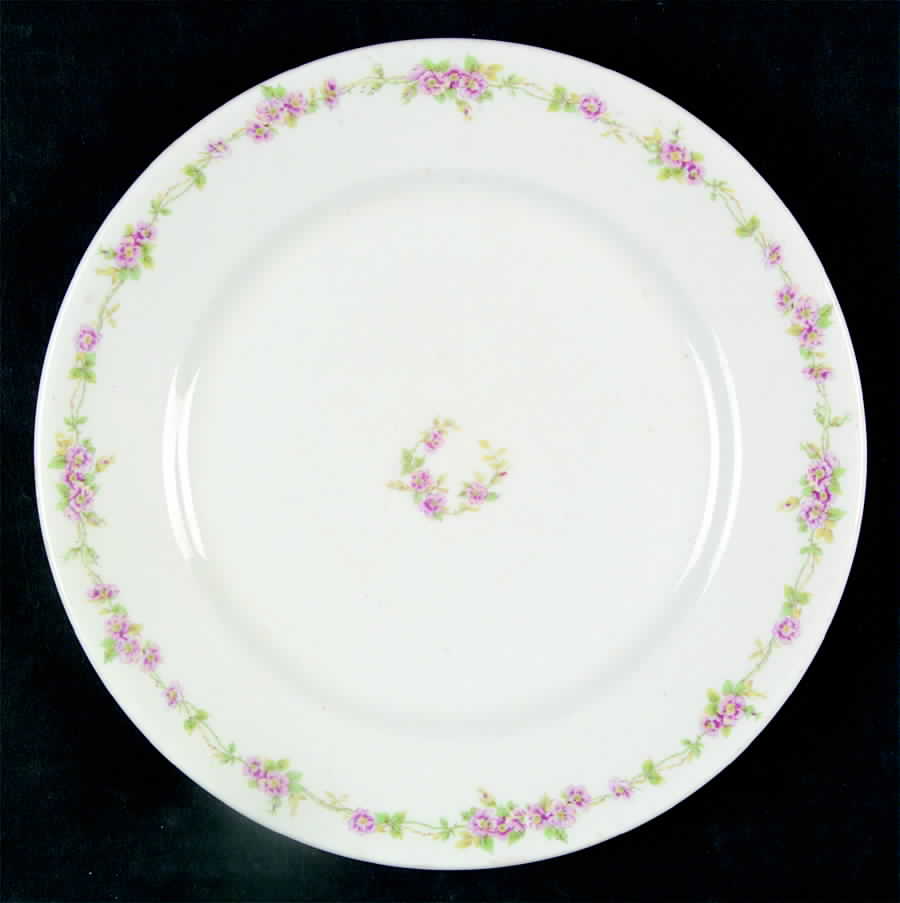 BUF108 Luncheon Plate by Buffalo Pottery-1