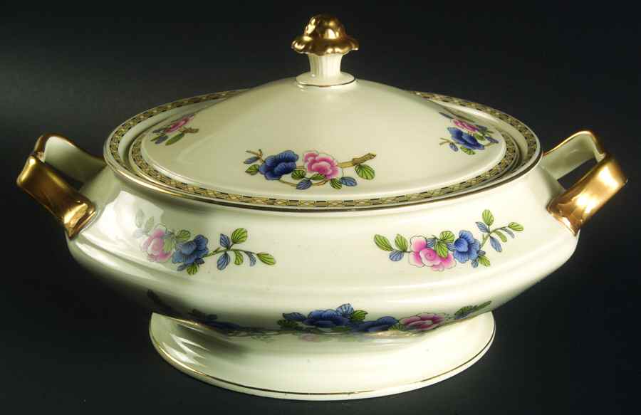 2030 Round Covered Vegetable by Bavaria-1
