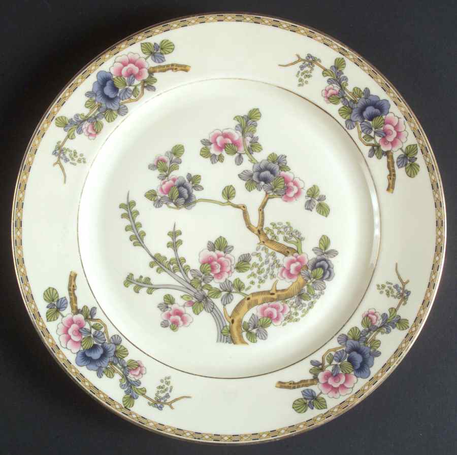 2030 Dinner Plate by Bavaria-1